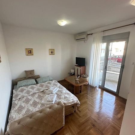 Apartment Stex 4 พอดโกริกา ภายนอก รูปภาพ