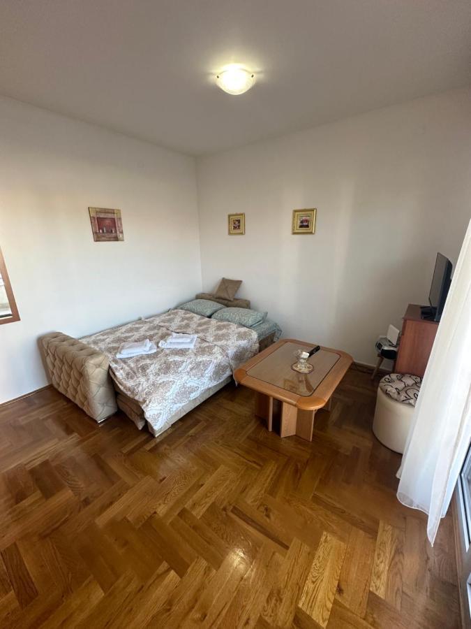 Apartment Stex 4 พอดโกริกา ภายนอก รูปภาพ